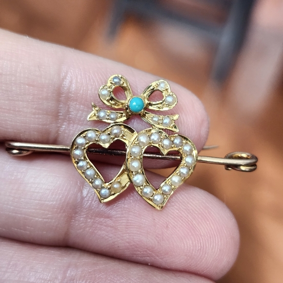 Victorion Pin In 14k Gold - Picture 2 of 6